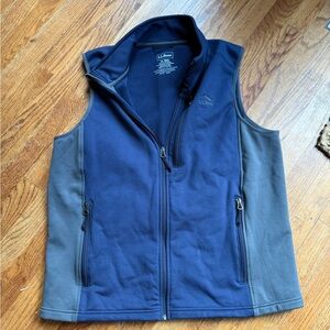 L.L. Bean Men’s Navy and Charcoal Fleeced Lines Vest size: XL